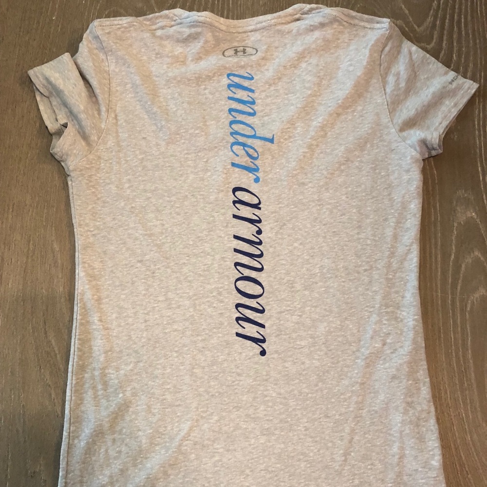 Under Armour t shirt